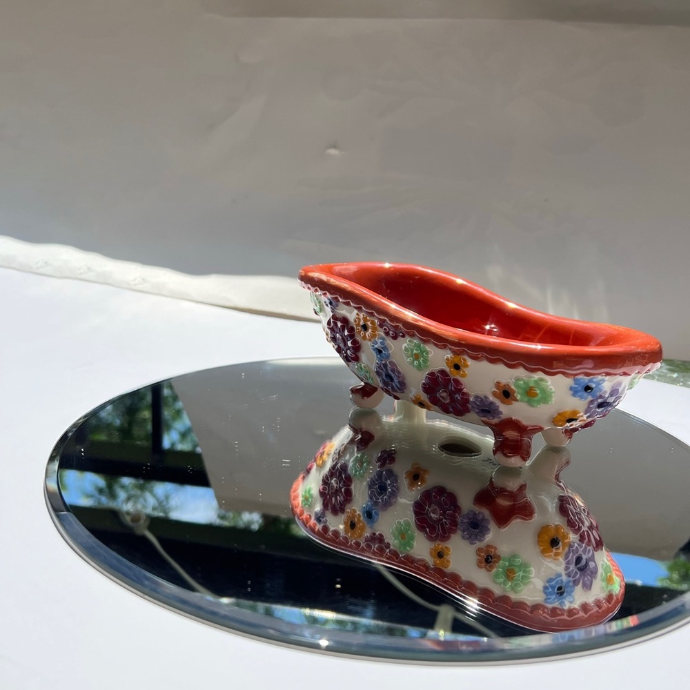 Ceramic bathtub painted floral catchall dish, for soap, salt, jewelry or hairtie
